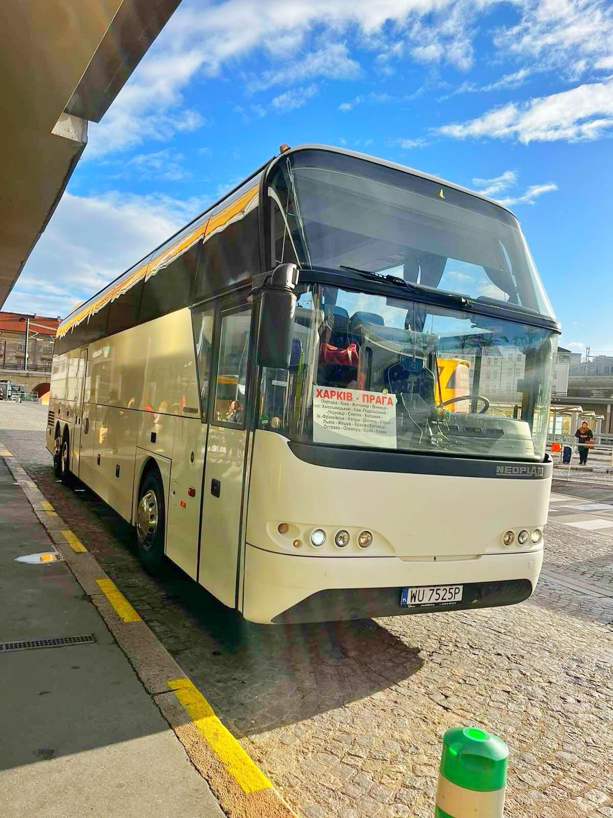 NEOPLAN WU7525P